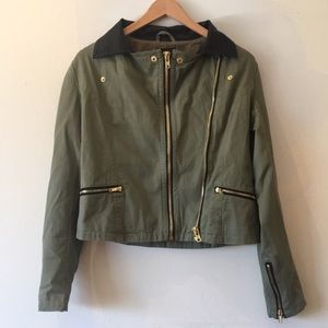 FOREVER 21 - army green jacket faux leather collar